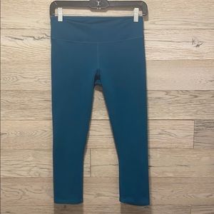 Fabletics crop leggings